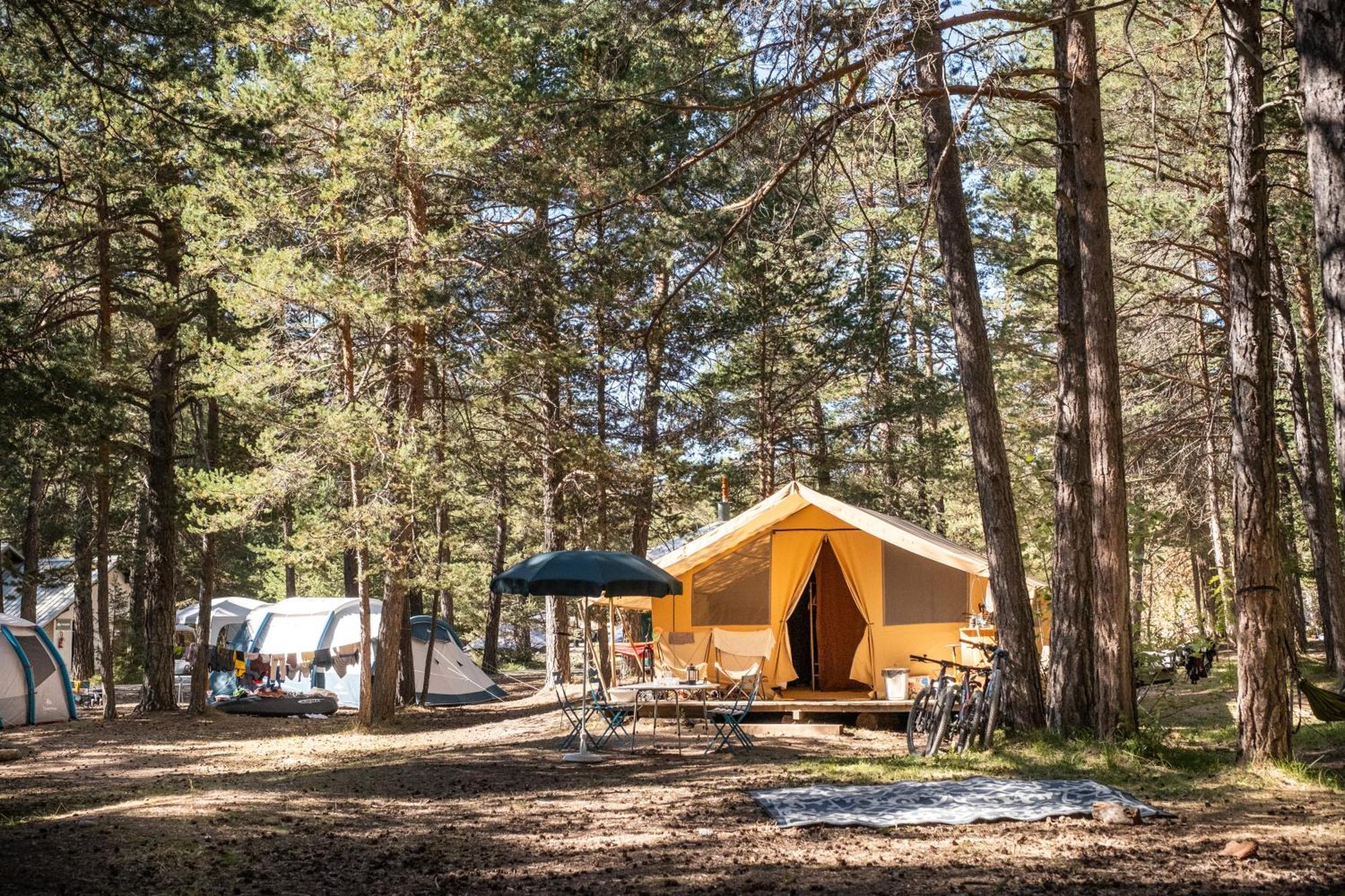 Huttopia La Claree Val-des-Pres Экстерьер фото